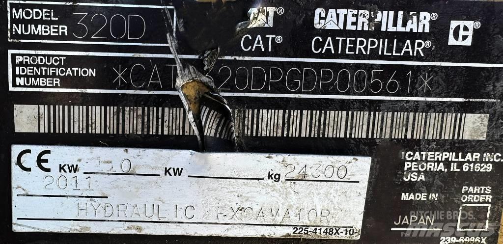 CAT 320 D L 대형 굴삭기 29톤 이상