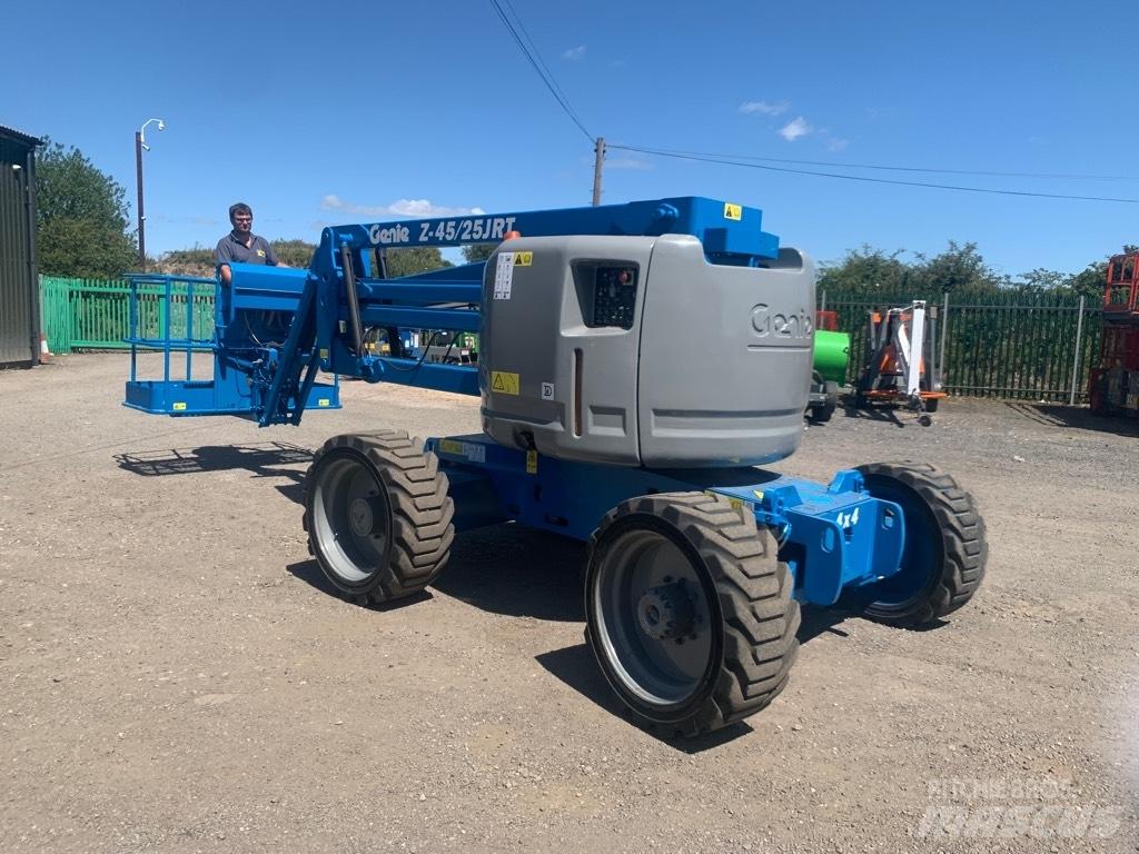 Genie Z 45/25 J RT 관절형 전동이동 리프트