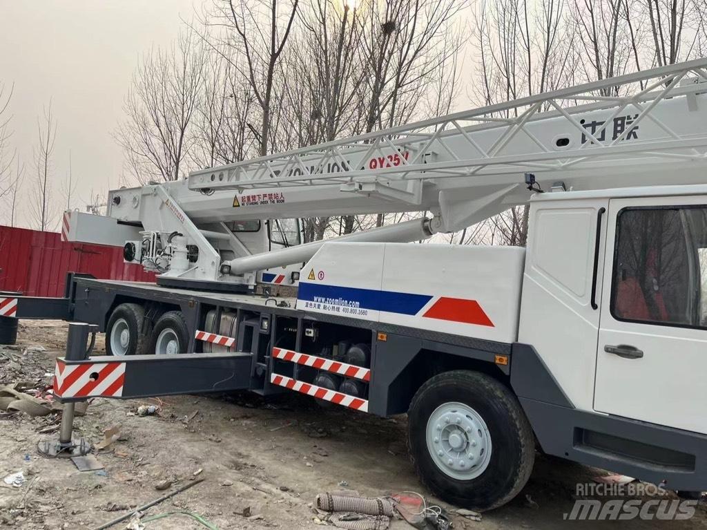 Zoomlion QY25V A/T 크레인