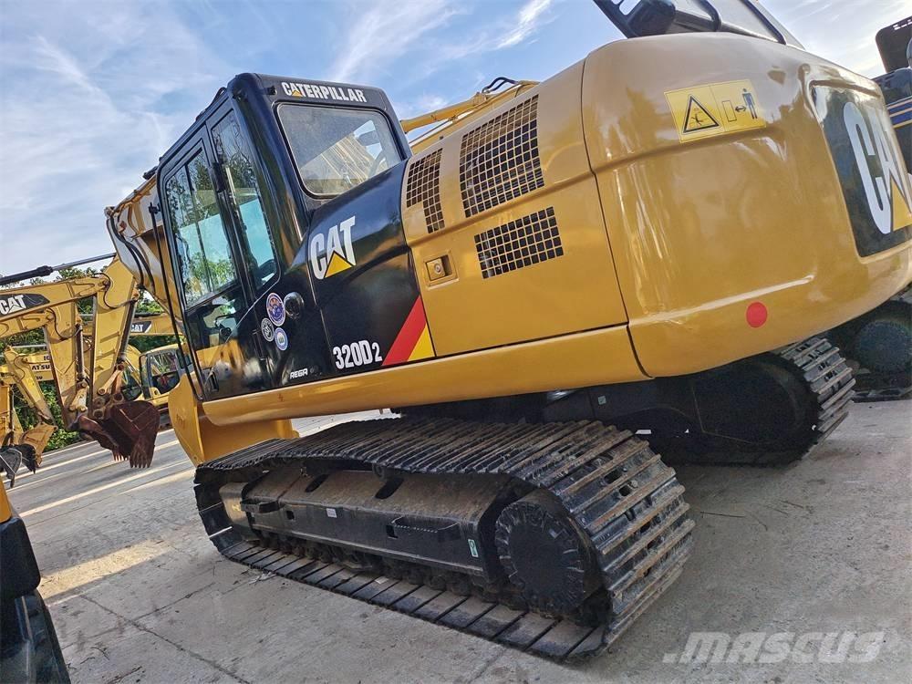 CAT 320 D L 대형 굴삭기 29톤 이상