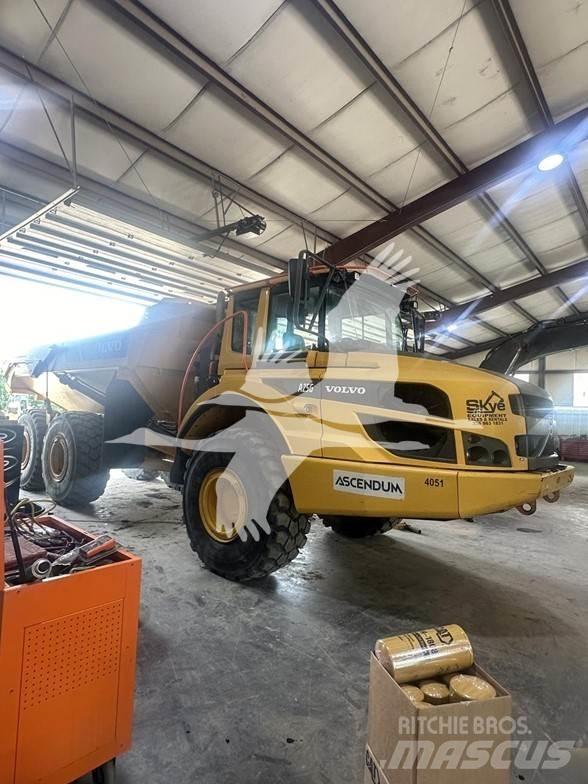 Volvo A25G 연결식 홀러