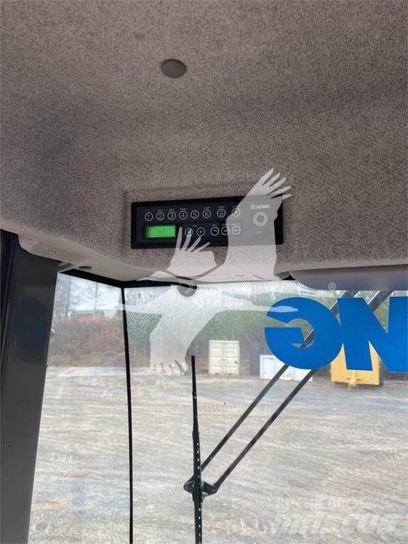 XCMG CV83PDU 싱글 드럼 롤러