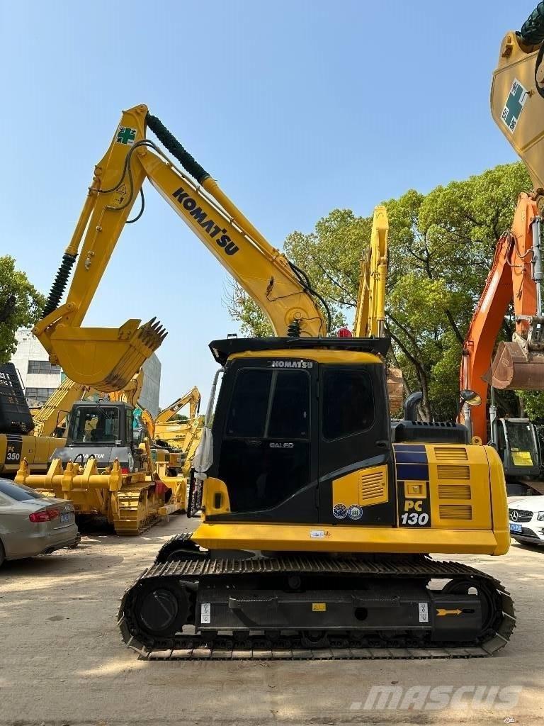Komatsu PC 130 대형 굴삭기 29톤 이상