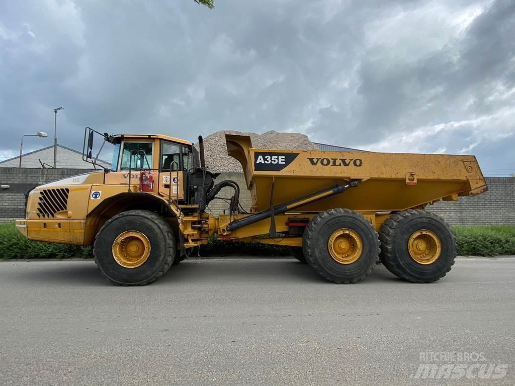 Volvo A35E 연결식 홀러