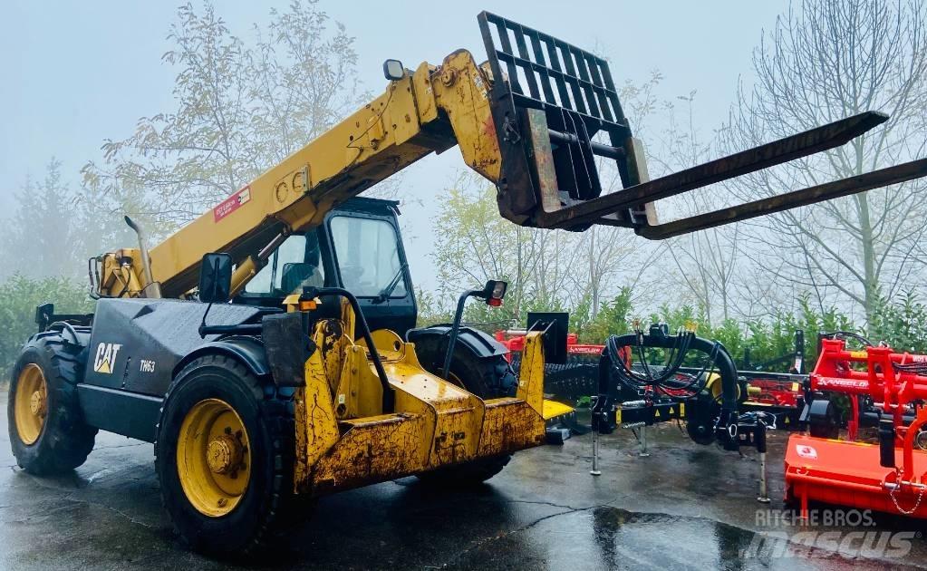 CAT TH 63 텔러 핸들러