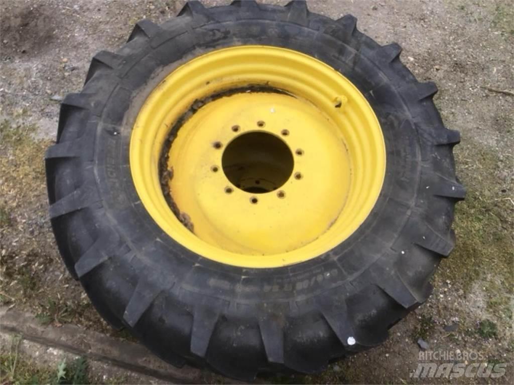 Michelin 420/85R34 타이어, 휠 및 림