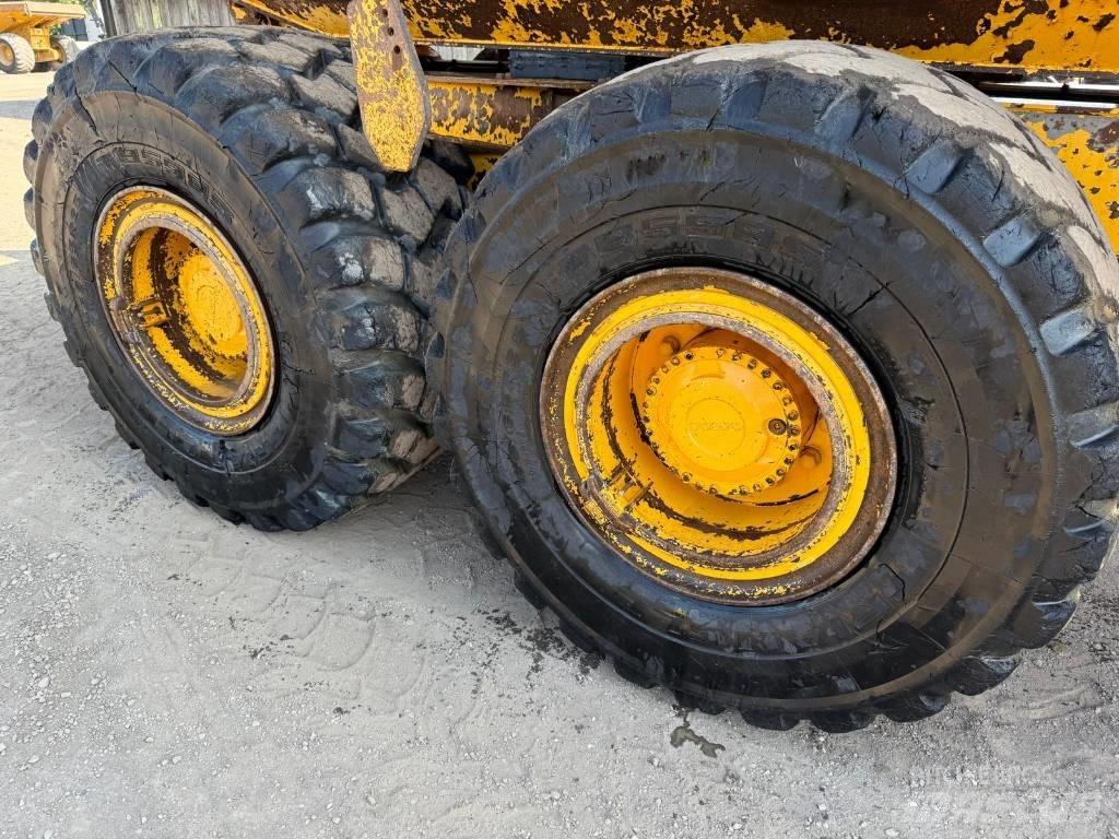 Volvo A 30 G 연결식 홀러