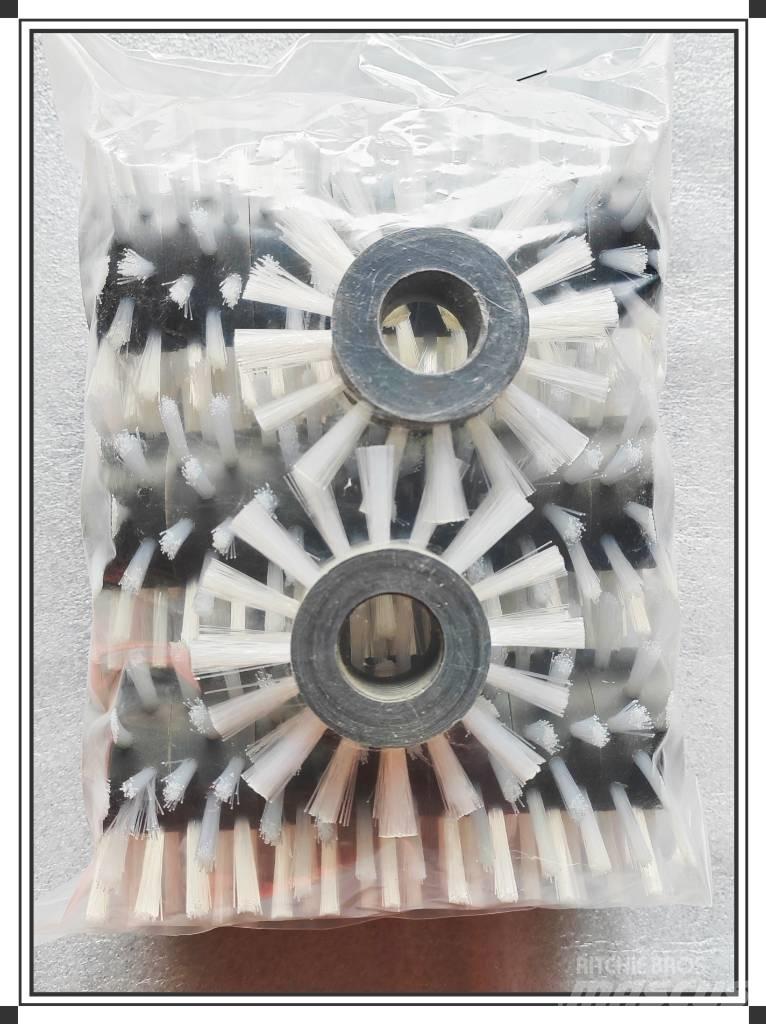 CLAAS Brush 라디에이터