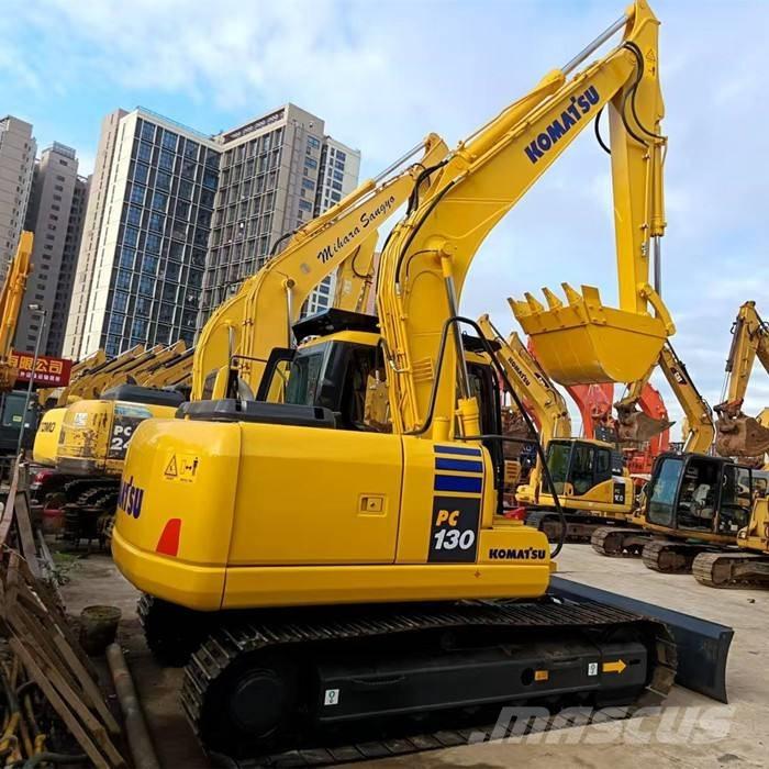 Komatsu PC 130 대형 굴삭기 29톤 이상