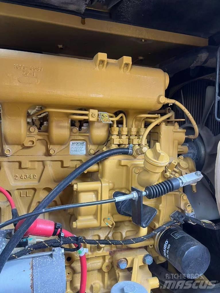 CAT 307.5 대형 굴삭기 29톤 이상