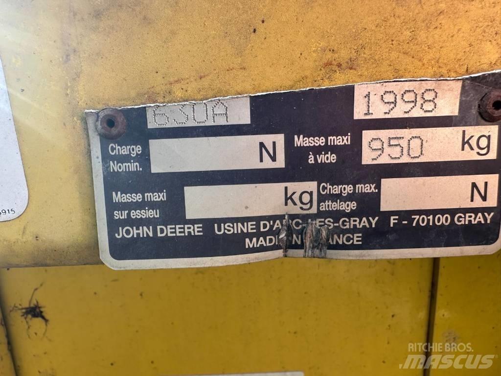 John Deere 7200 자동 초지기계