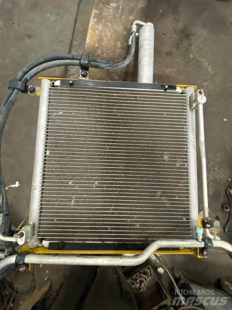 CAT 349 E Parts 대형 굴삭기 29톤 이상
