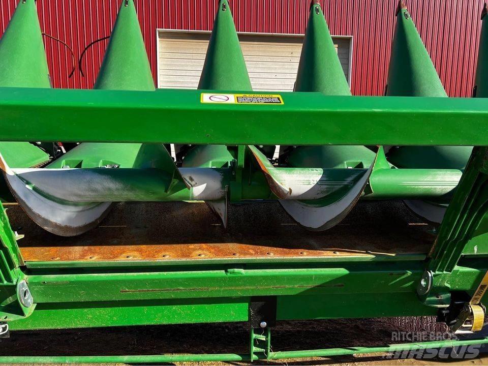 John Deere 716c 콤바인 헤드