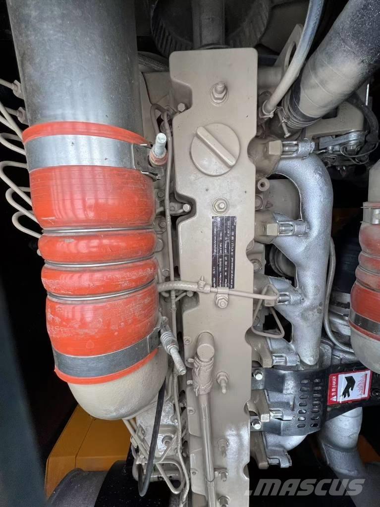 Hyundai 330LC-9T 대형 굴삭기 29톤 이상