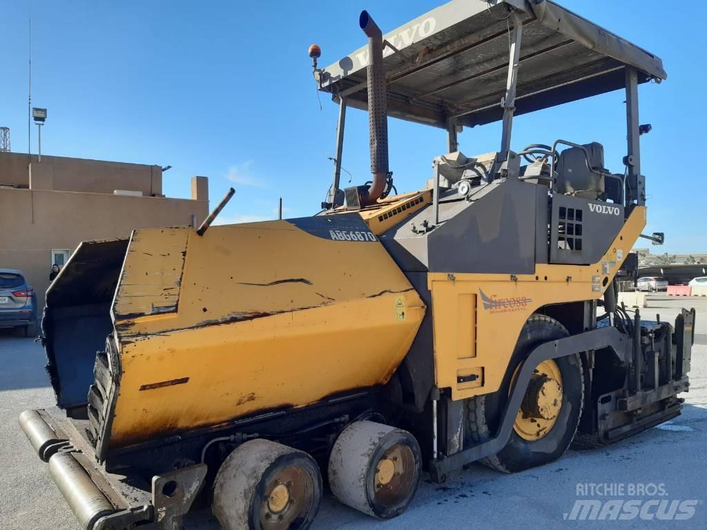 Volvo ABG 6870 아스팔트 포장장비