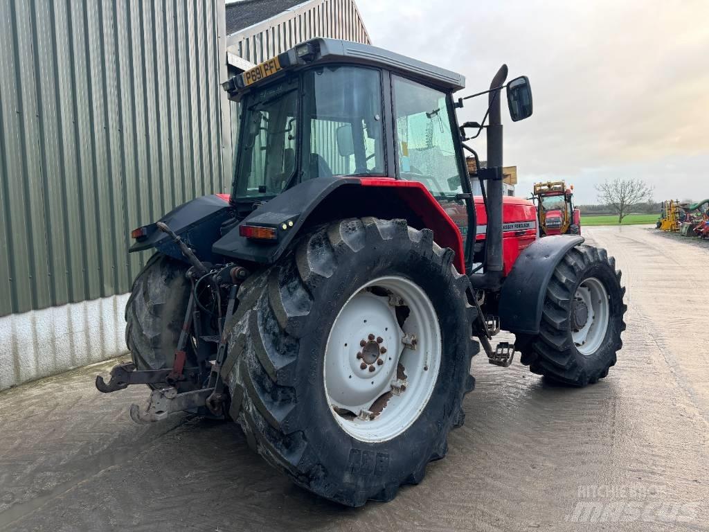 Massey Ferguson 8130 트랙터