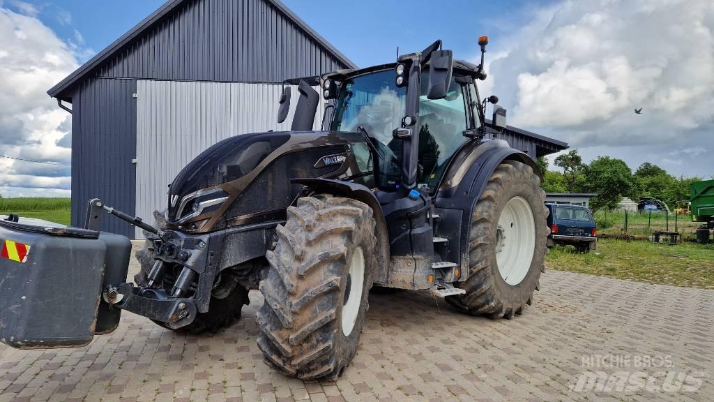 Valtra Q 305 트랙터