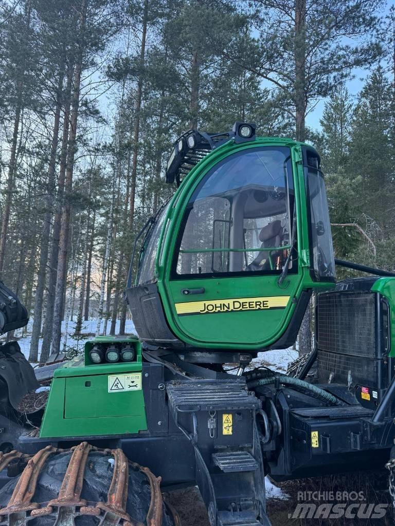 John Deere 1170 E 원목 하베스터