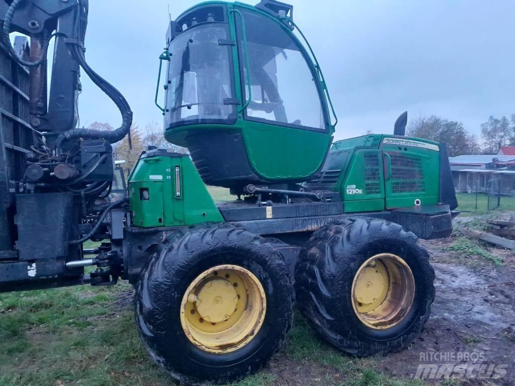 John Deere 1210 E 원목 포워더