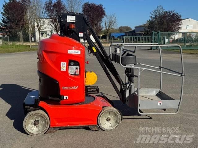 Manitou 100 VJR 인원/화물 앨리베이터