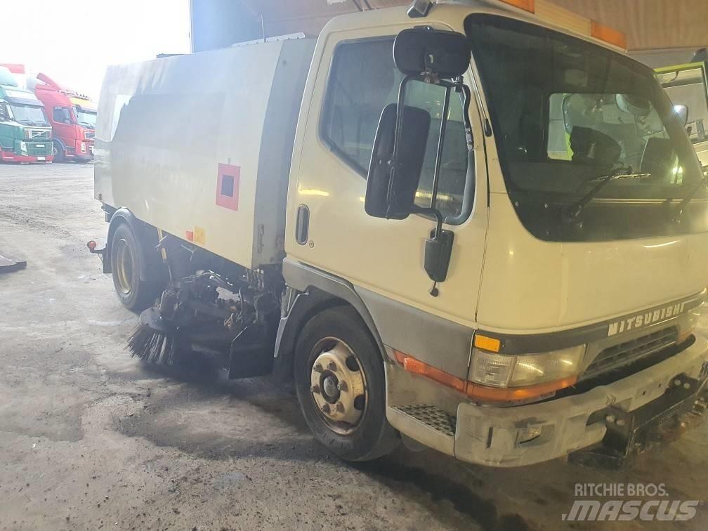 Mitsubishi Canter 도로 청소차