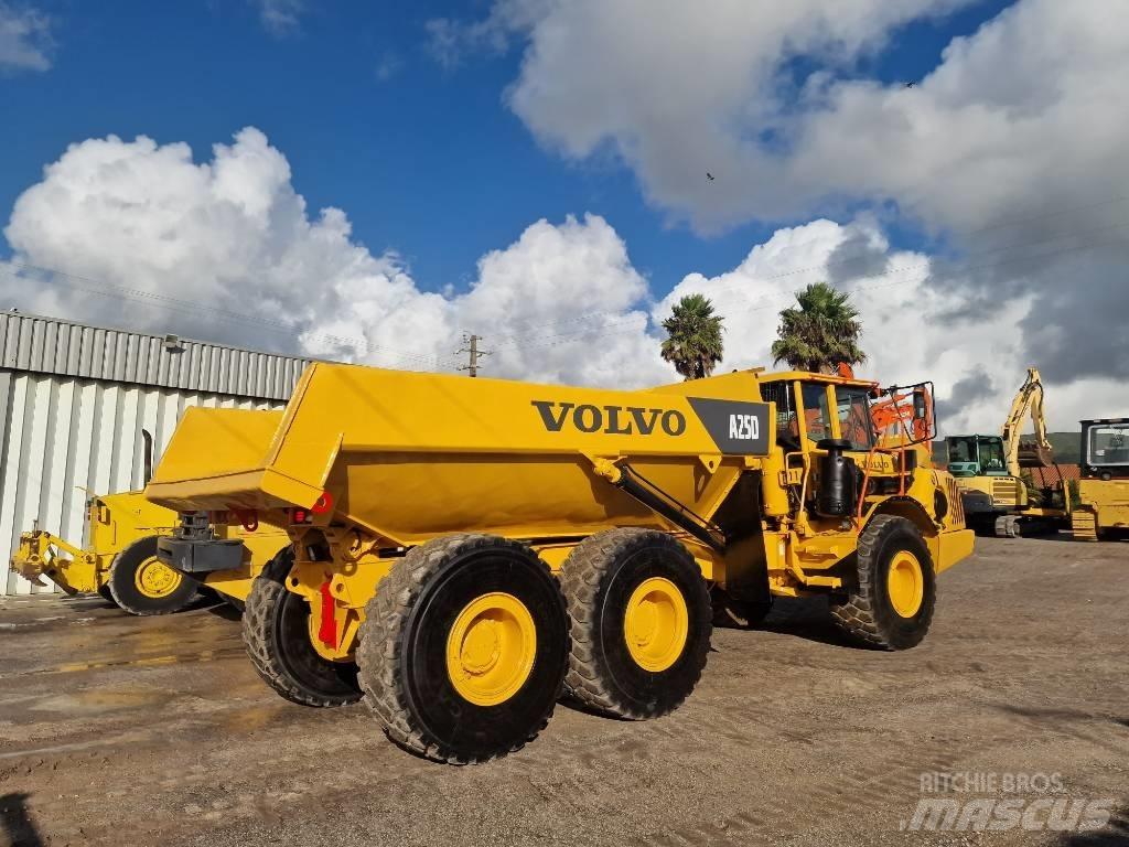 Volvo A 25 D 연결식 홀러