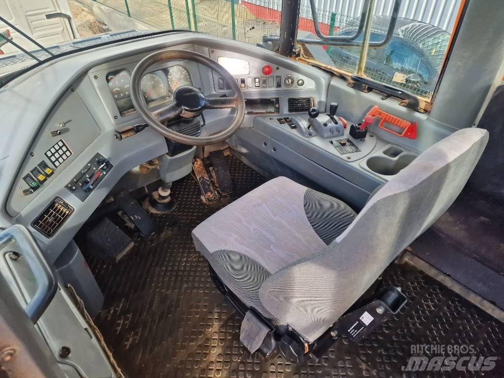 Volvo A 25 D 연결식 홀러