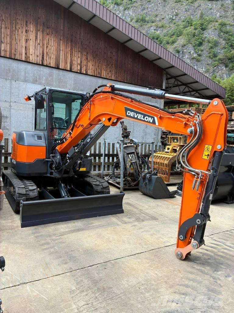 Develon DX 62 R-7 소형 굴삭기 7톤 미만