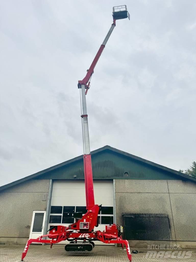 Teupen LEO 23GT 자주식 고소작업대
