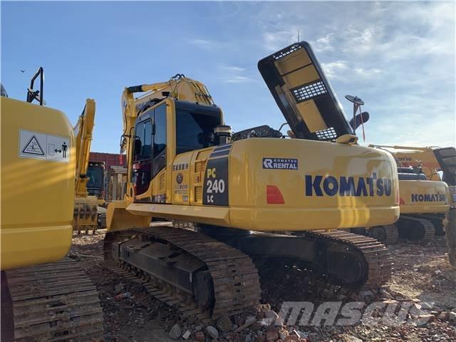Komatsu PC 240-8 대형 굴삭기 29톤 이상