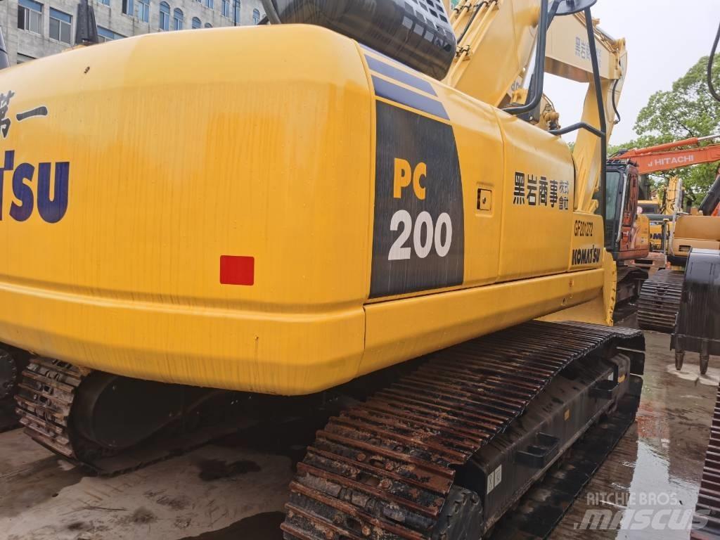 Komatsu PC 200-8 대형 굴삭기 29톤 이상