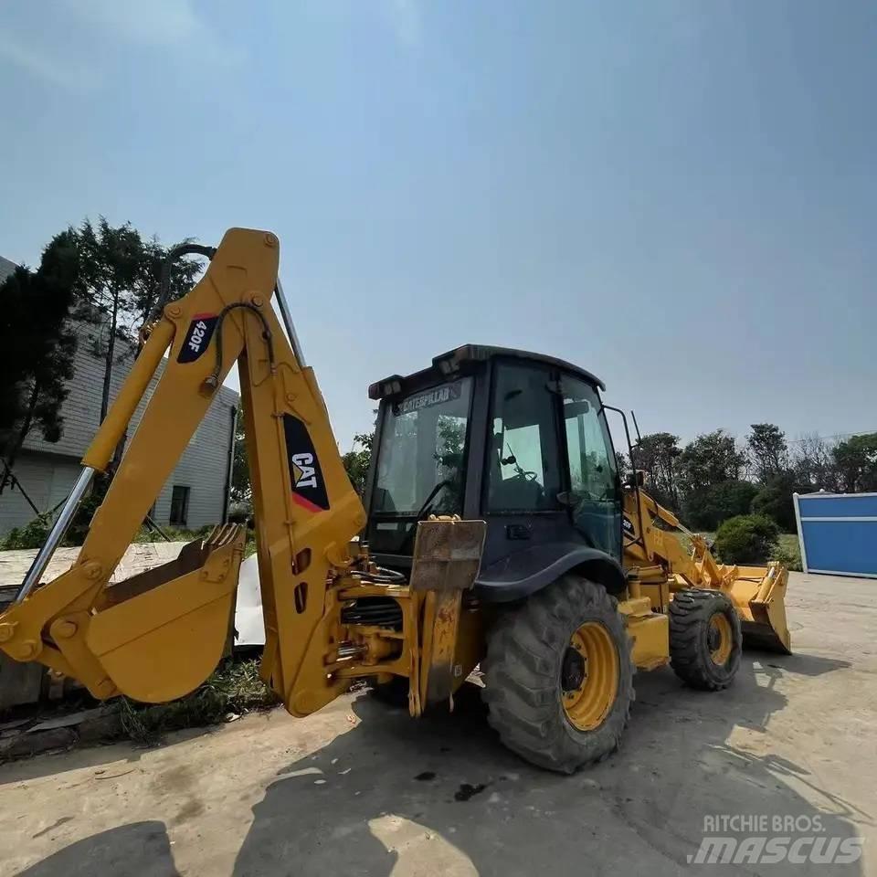CAT 420 F 백호로더