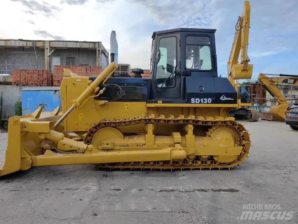 Shantui SD13 크롤러 도저