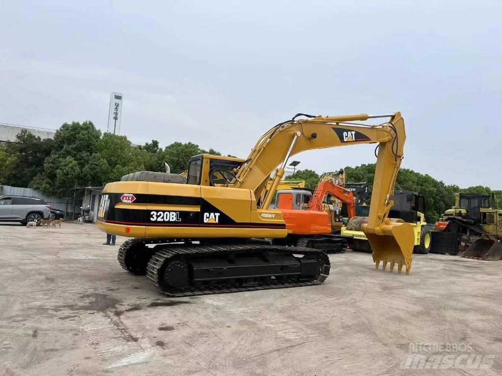 CAT 320 B L 대형 굴삭기 29톤 이상