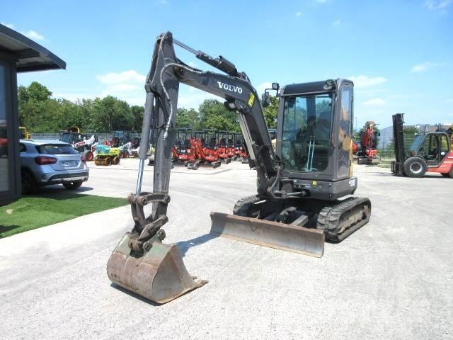 Volvo ECR 35 D 소형 굴삭기 7톤 미만