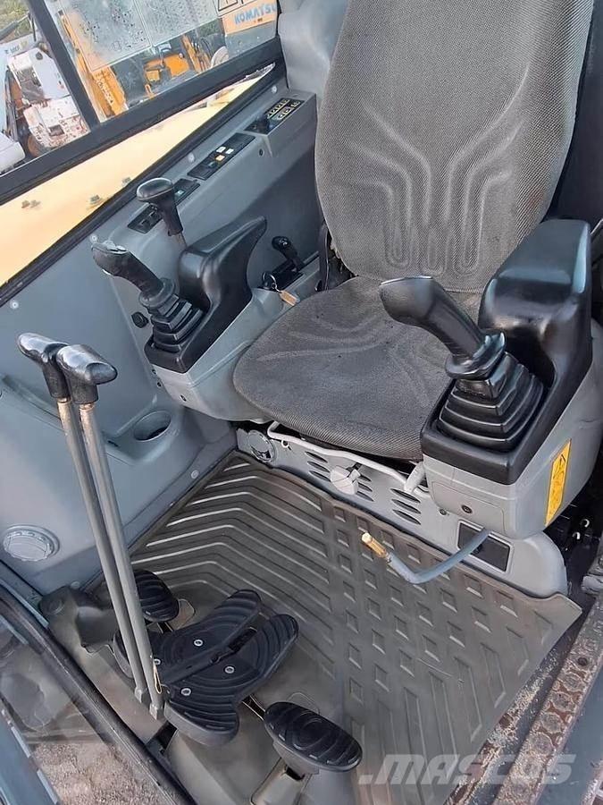 Volvo ECR88PLUS 중형굴삭기 7톤-28톤