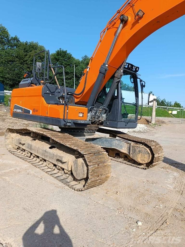 Doosan DX 225 LC-5 대형 굴삭기 29톤 이상