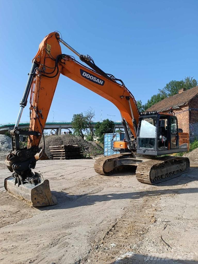 Doosan DX 225 LC-5 대형 굴삭기 29톤 이상