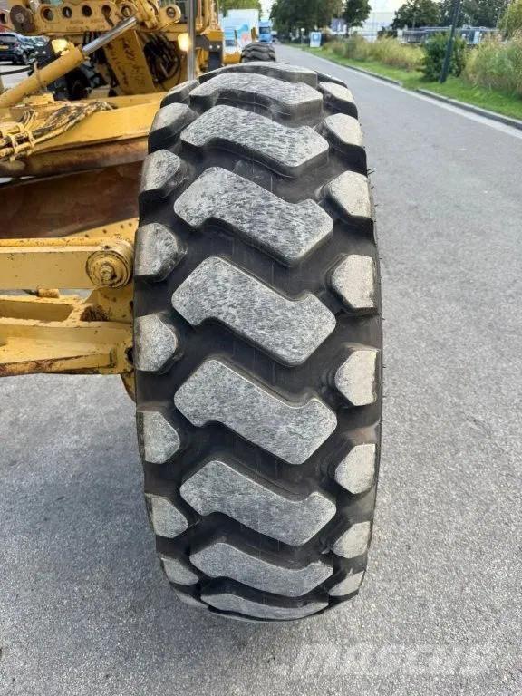 CAT 140H 그레이더