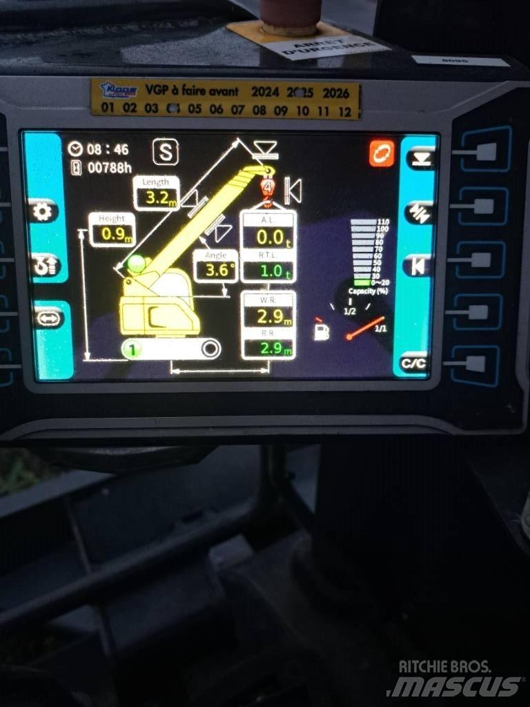 Maeda CC 423-1 트랙 크레인