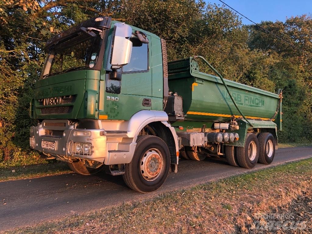 Iveco AD 260 T33 덤프 트럭