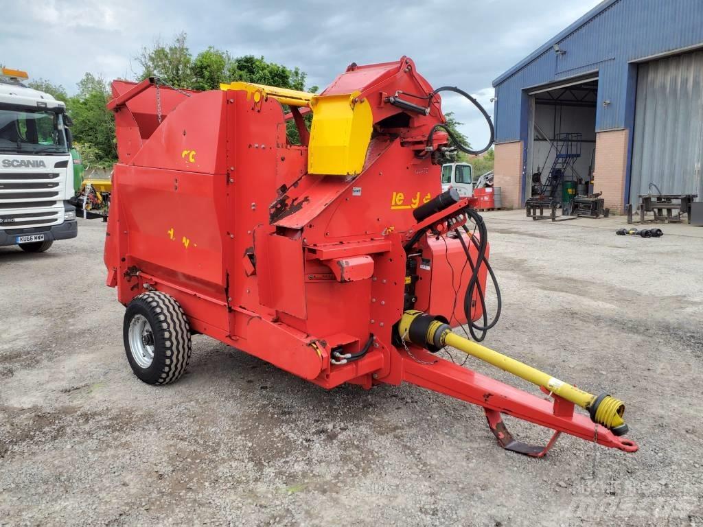 TEAGLE TOMAHAWK 8100 베일 분쇄기, 절단기 및 언롤러