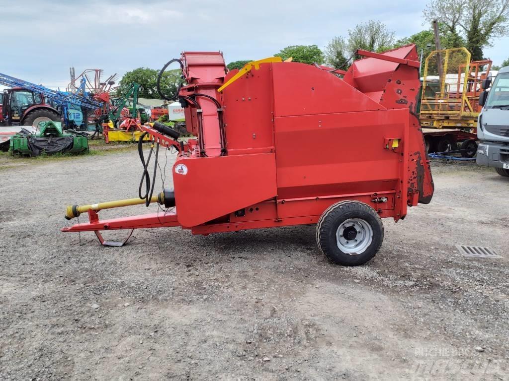 TEAGLE TOMAHAWK 8100 베일 분쇄기, 절단기 및 언롤러