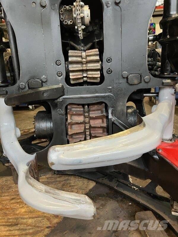 Komatsu C 124 원목 하베스터