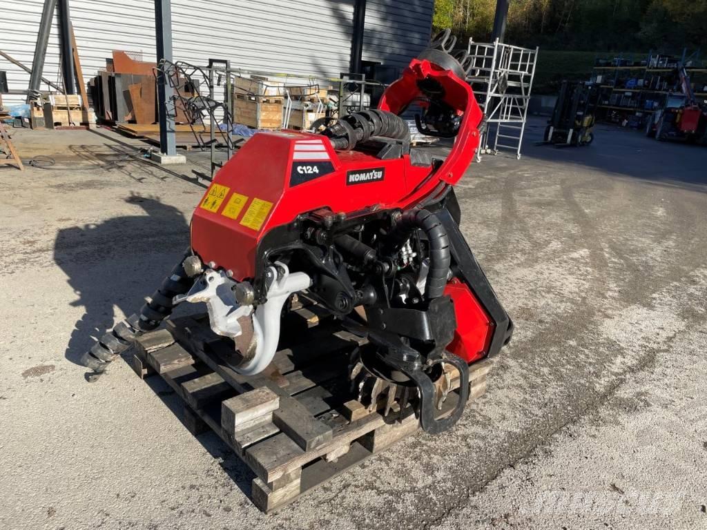 Komatsu C 124 원목 하베스터