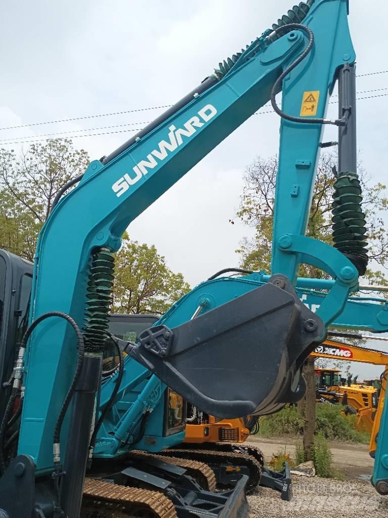 Sunward SWE 60 E 소형 굴삭기 7톤 미만