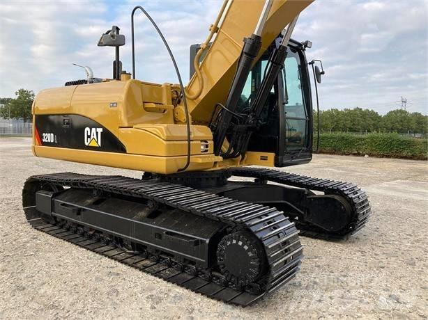 CAT 320 D L 대형 굴삭기 29톤 이상