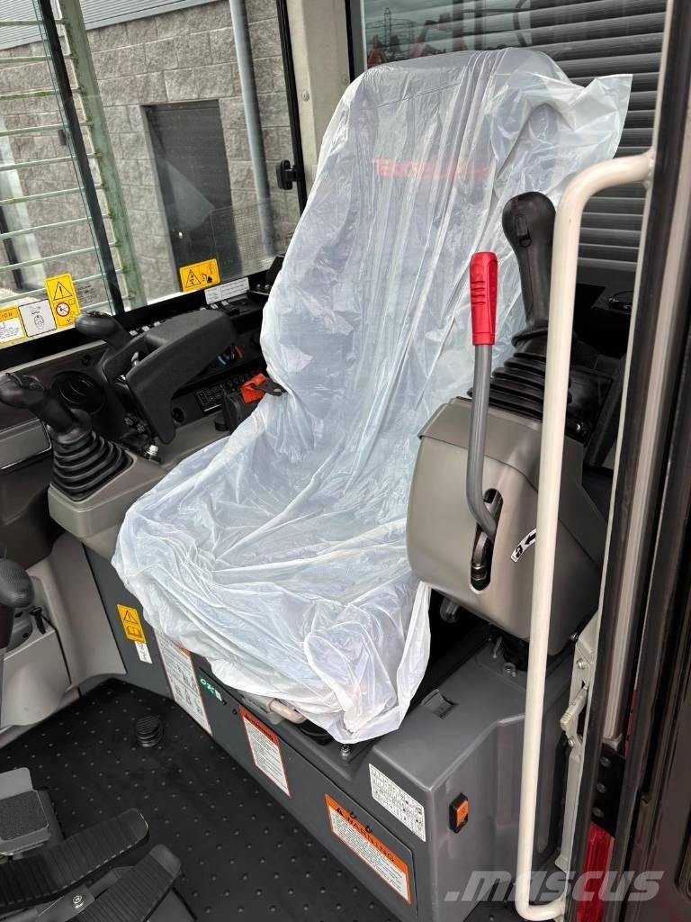 Takeuchi TB 280 FR 중형굴삭기 7톤-28톤