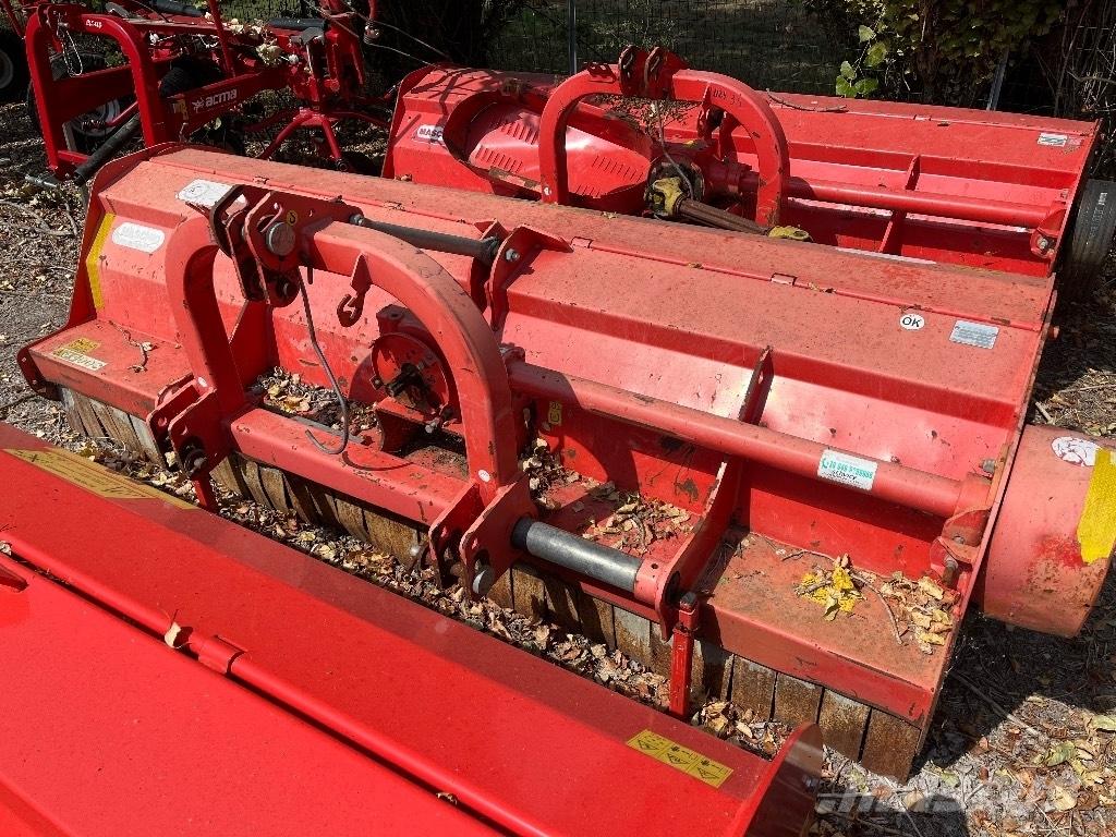 Maschio Tornado 280 목장 제초기 및 토퍼