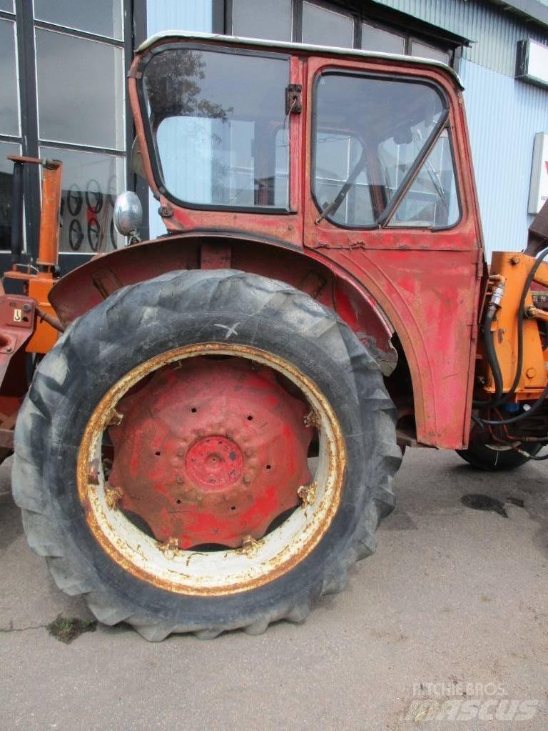IH 523 트랙터